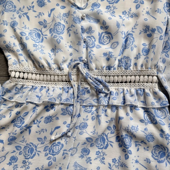Disney Princess Floral Romper Blue White Long‎ Sleeve eyelet Waist Ruffle M - Picture 2 of 7